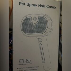 New pet spray hair comb